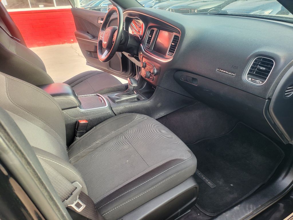 2016 Dodge Charger Image 8