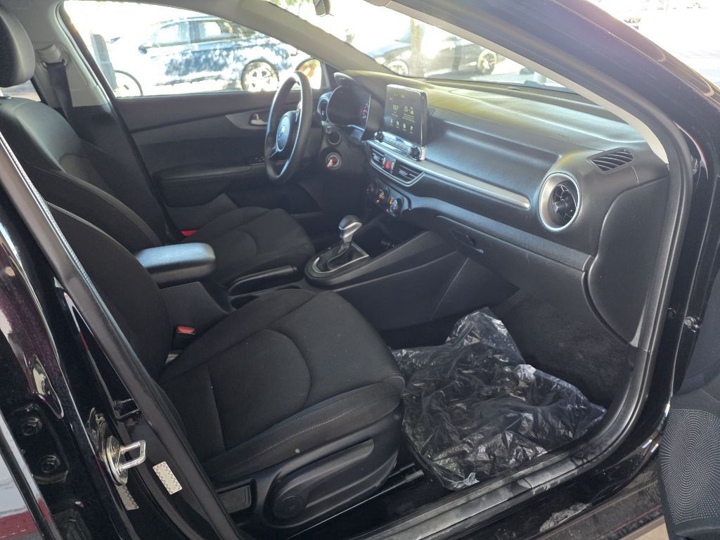 2021 Kia Forte Image 11
