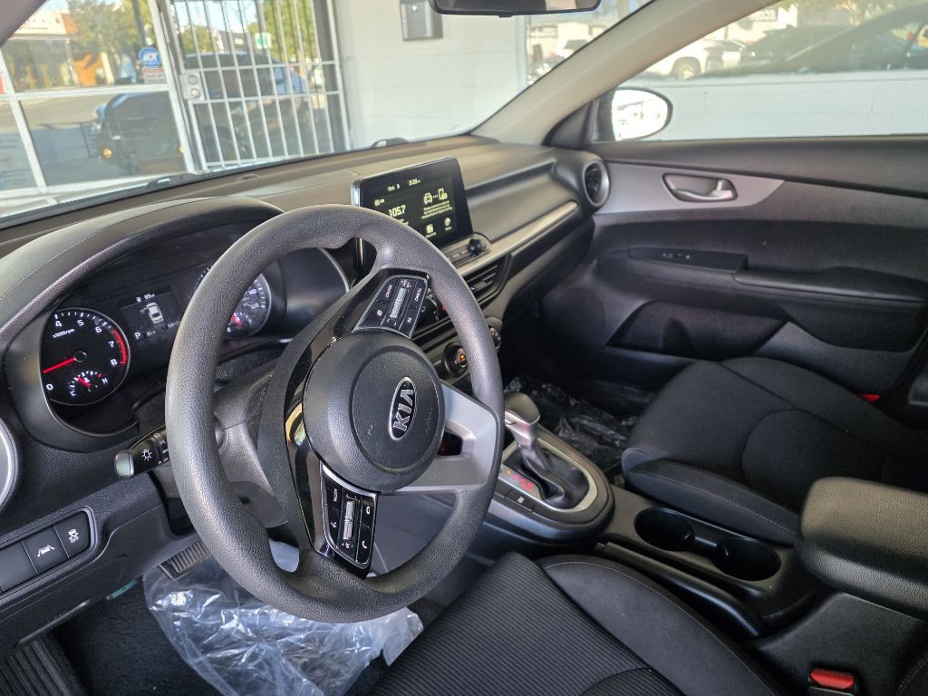 2021 Kia Forte Image 14