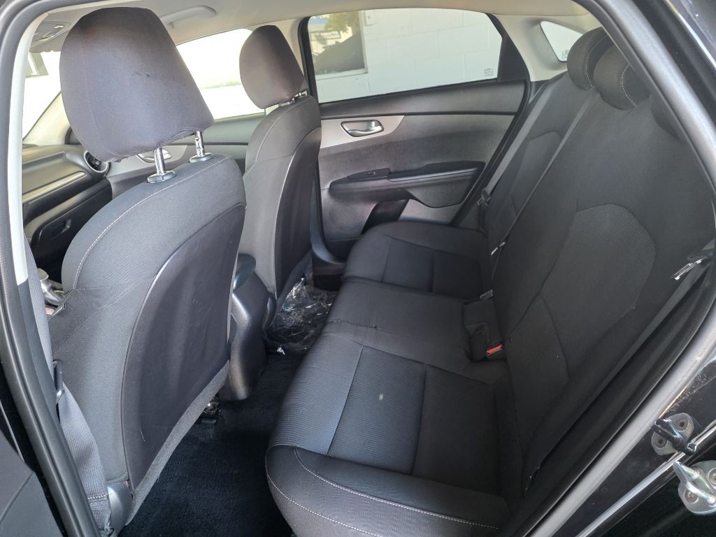 2021 Kia Forte Image 15
