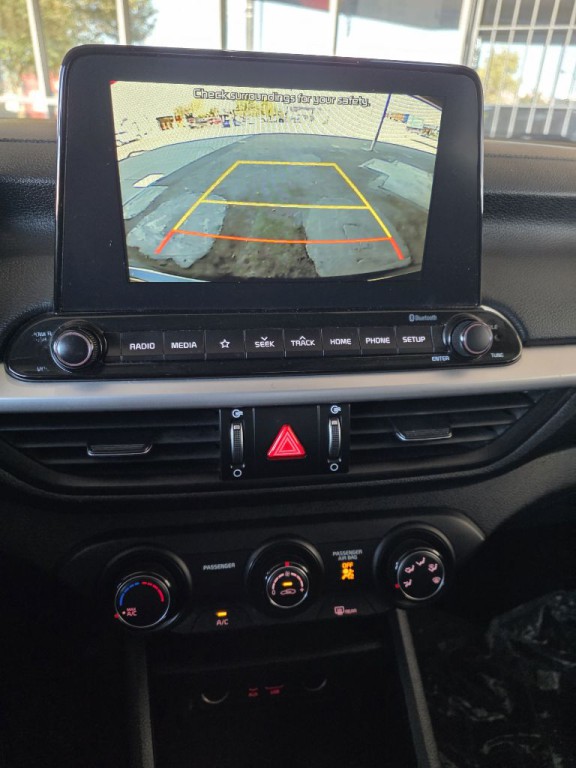 2021 Kia Forte Image 16
