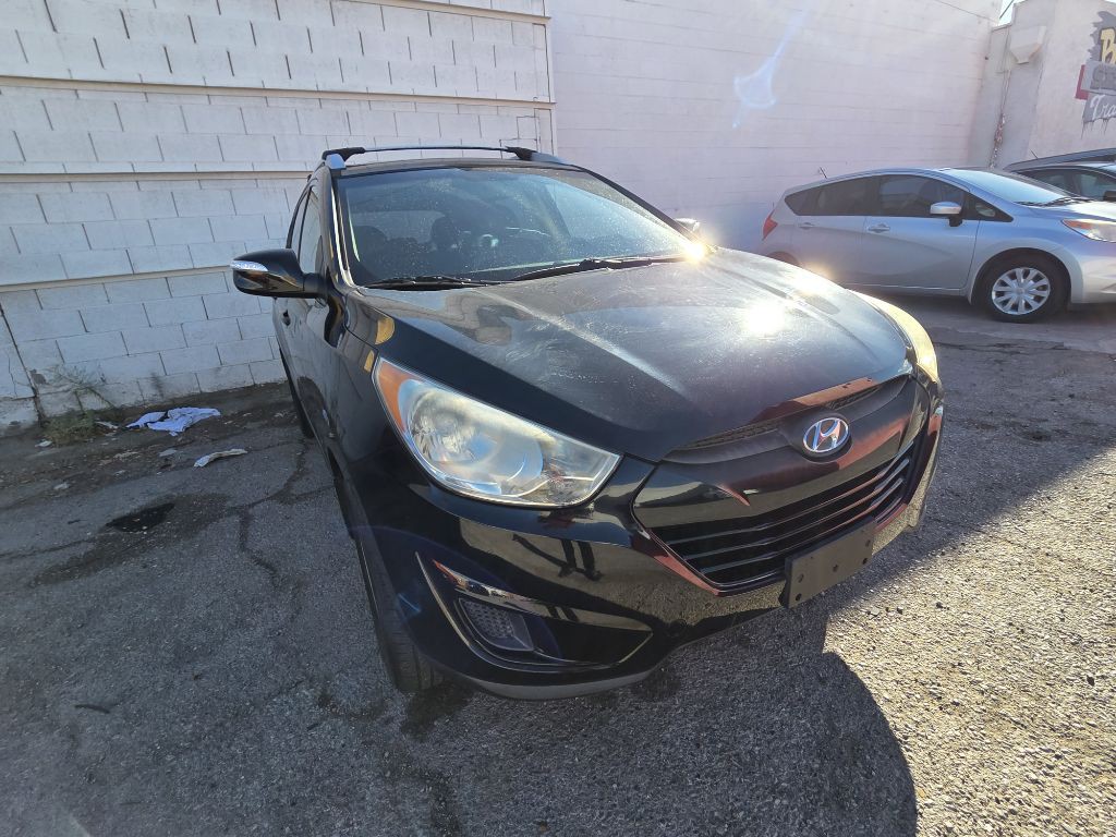 2012 Hyundai Tucson Image 2