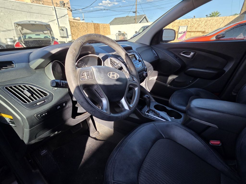 2012 Hyundai Tucson Image 7