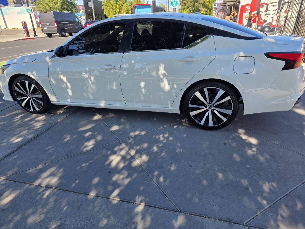 2020 Nissan Altima Image 3