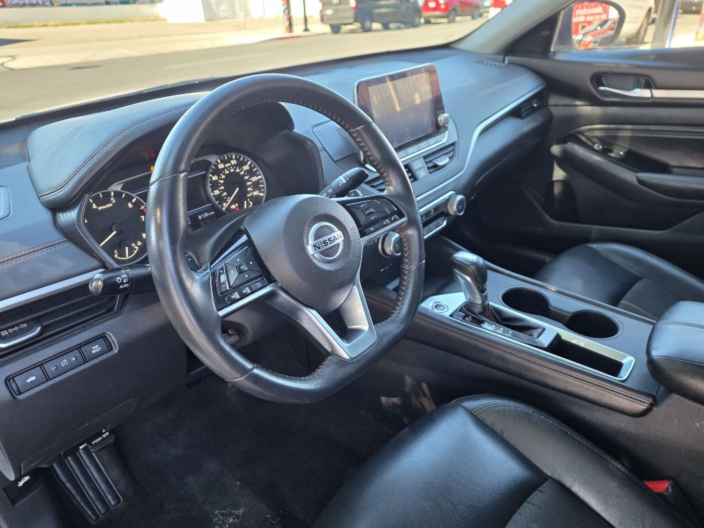 2020 Nissan Altima Image 18