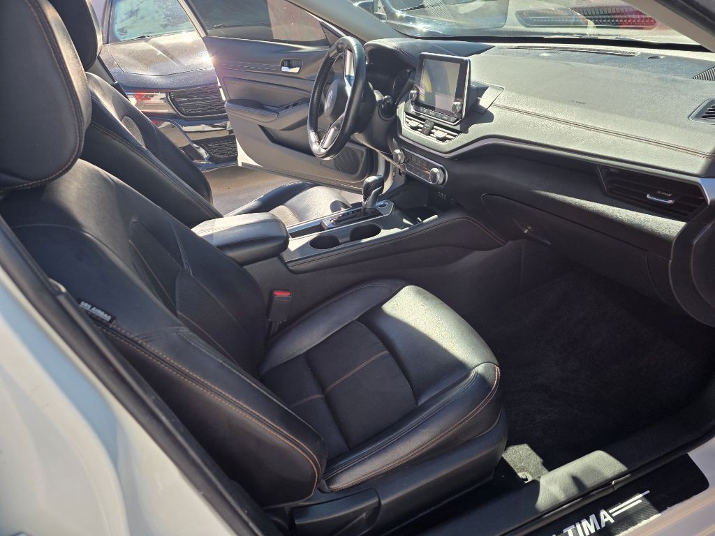 2020 Nissan Altima Image 26