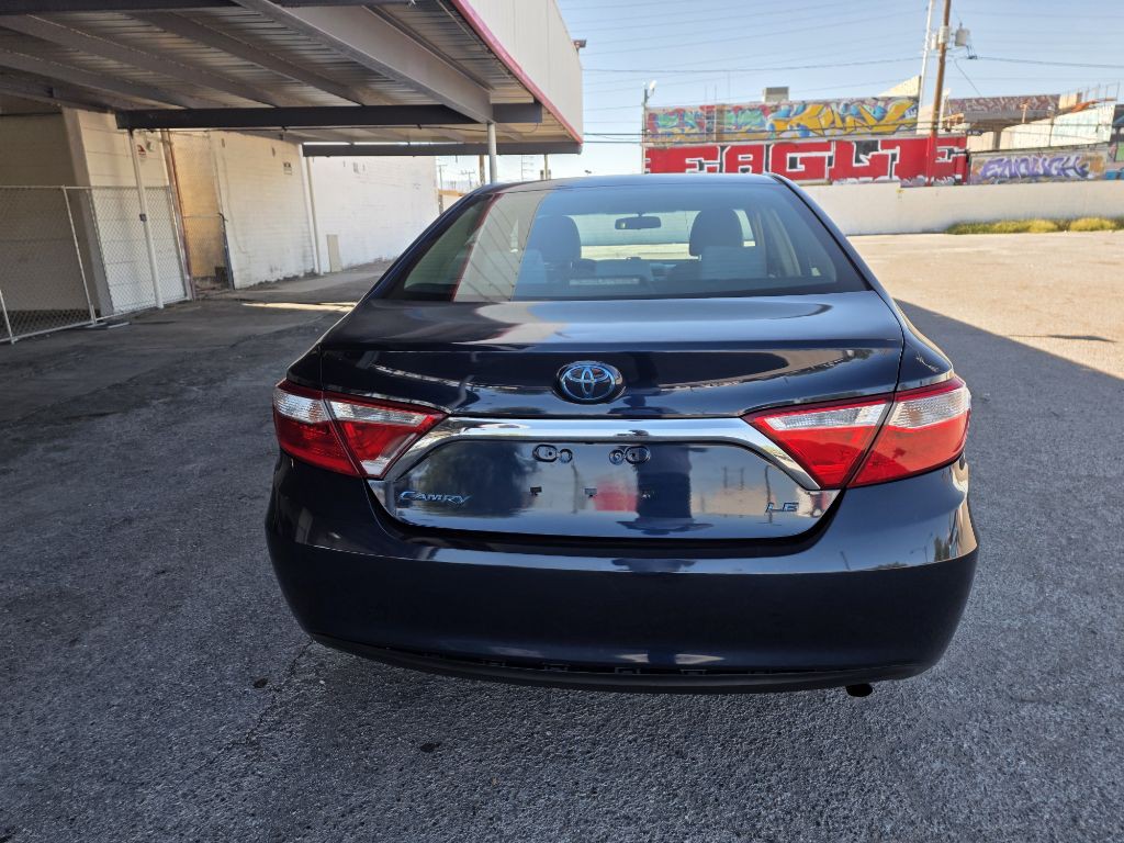 2015 Toyota Camry Image 6