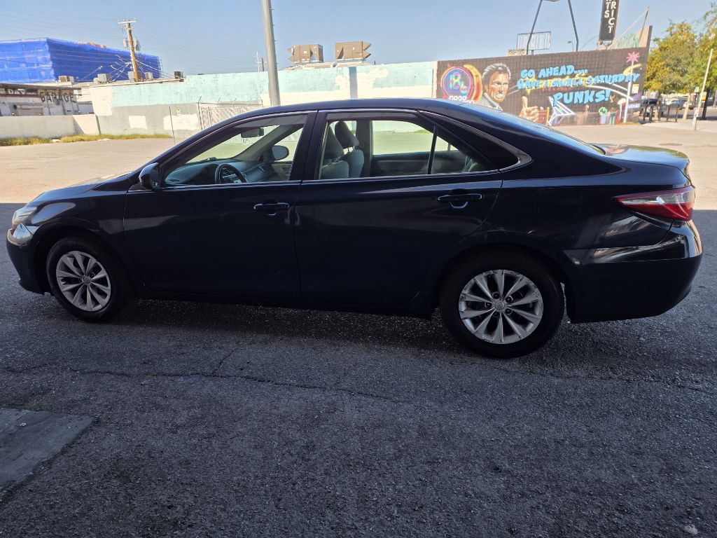 2015 Toyota Camry Image 7