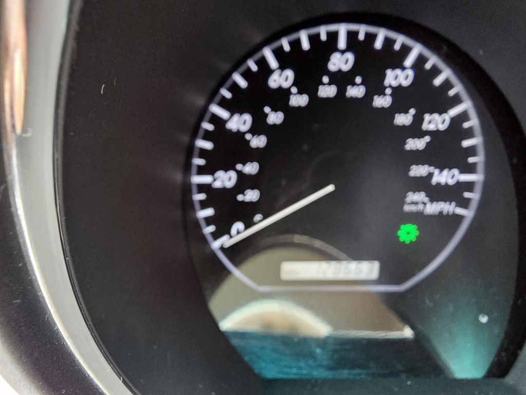 2004 Lexus RX 330 Image 14