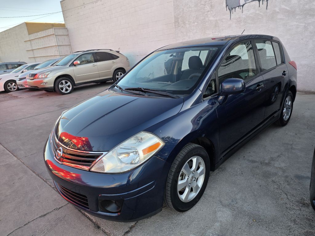 2012 Nissan Versa Image 5