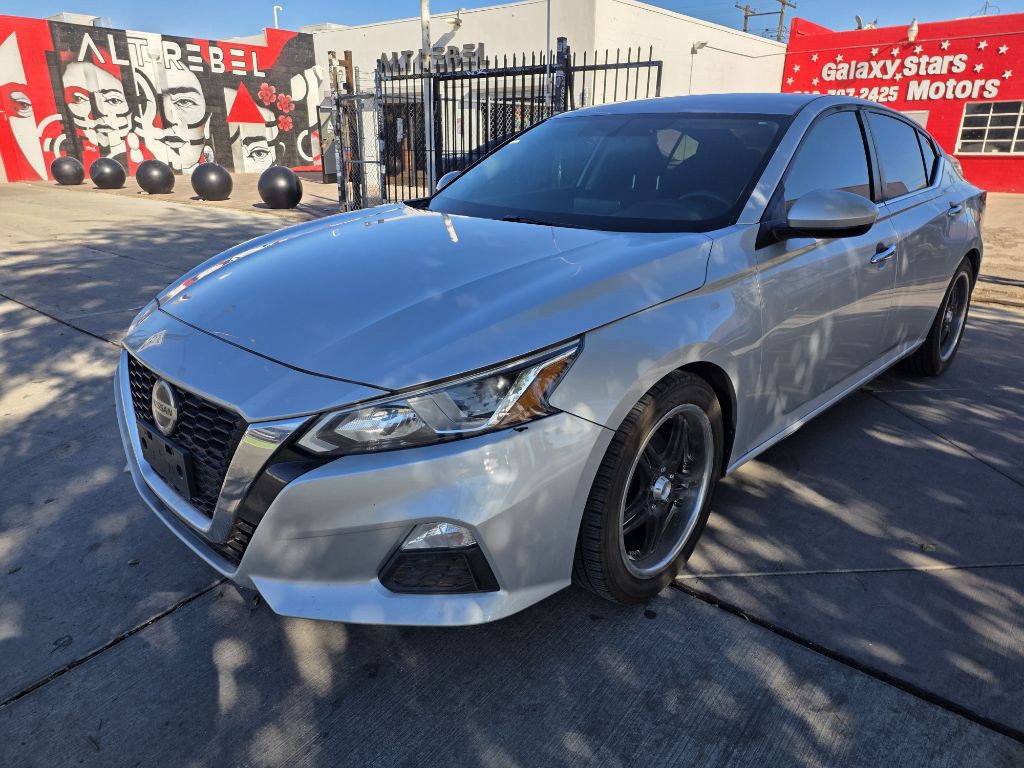 2019 Nissan Altima Image 2