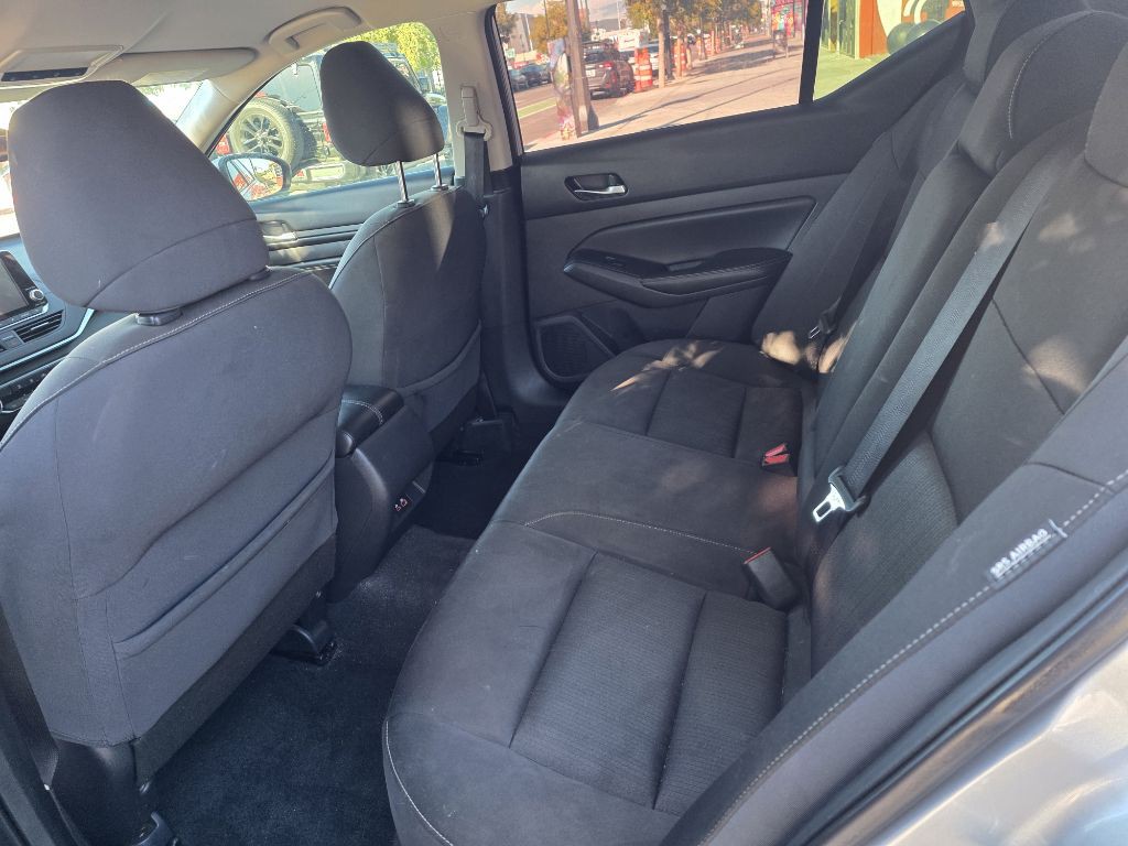 2019 Nissan Altima Image 13