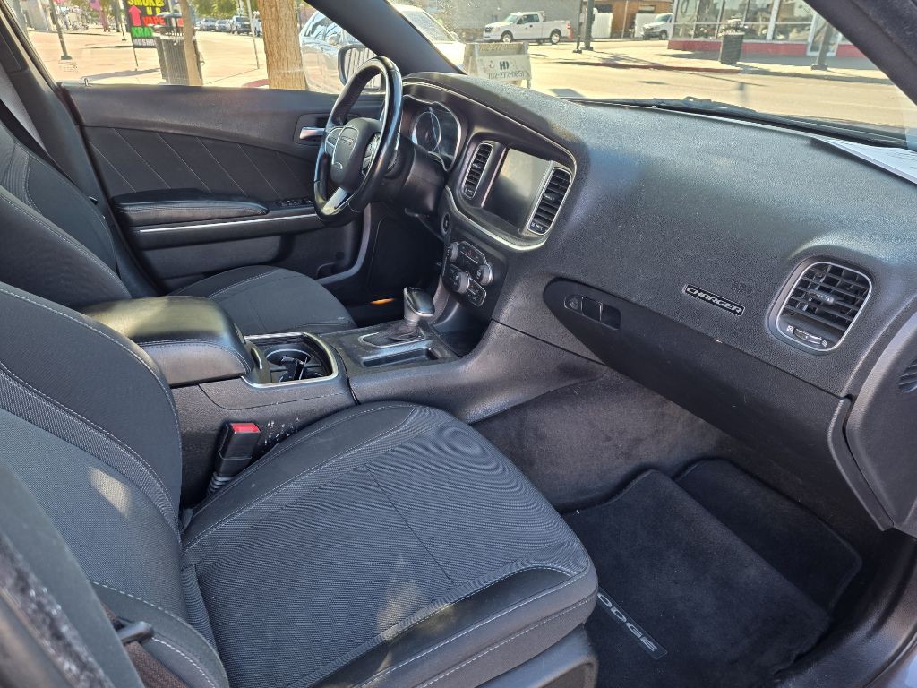 2016 Dodge Charger Image 16