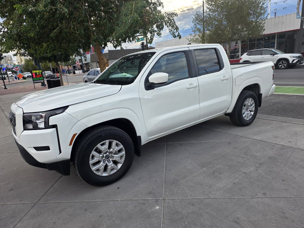 2023 Nissan Frontier Image 3