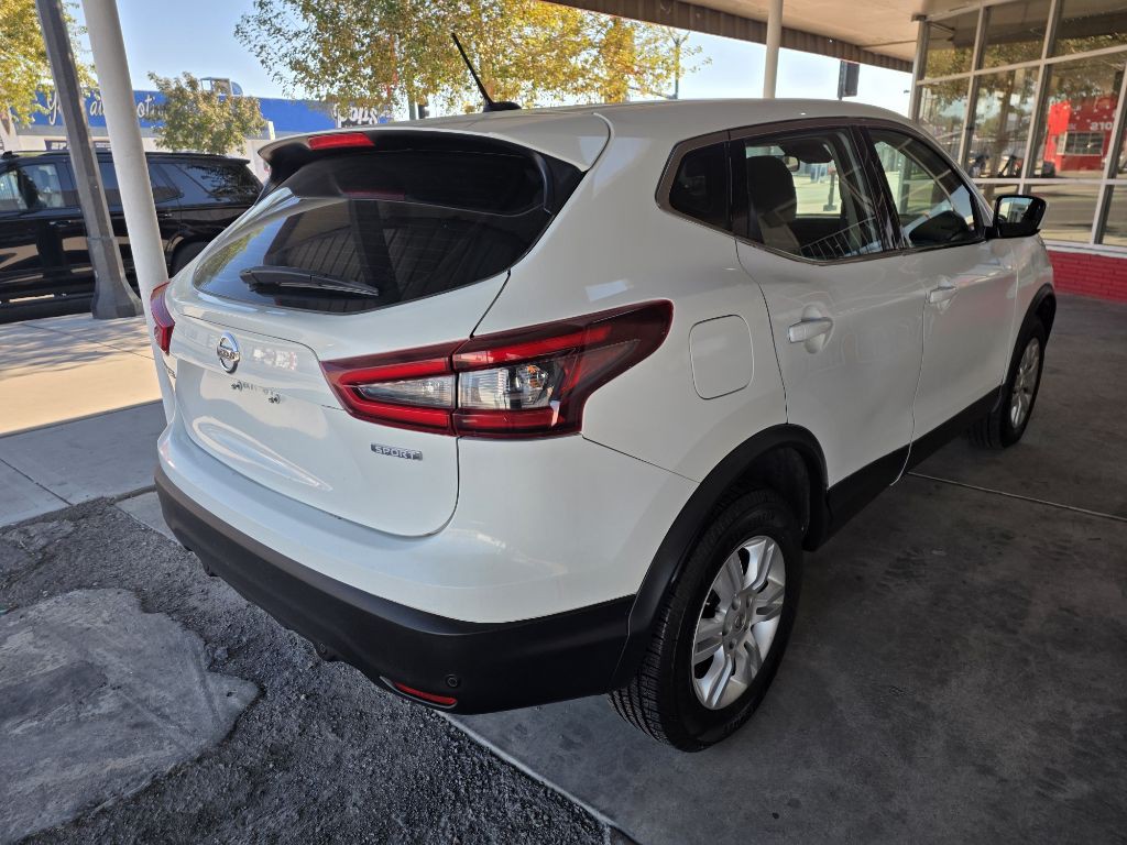 2020 Nissan Rogue Image 3