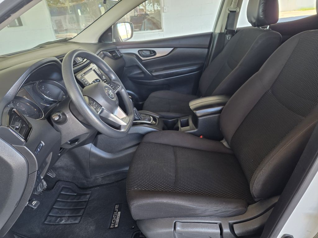 2020 Nissan Rogue Image 10