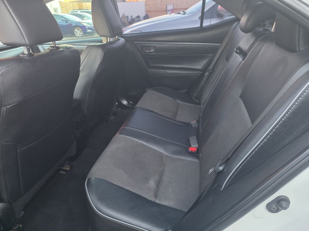 2015 Toyota Corolla Image 9