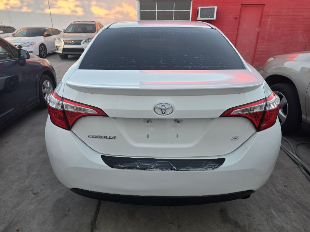 2015 Toyota Corolla Image 10