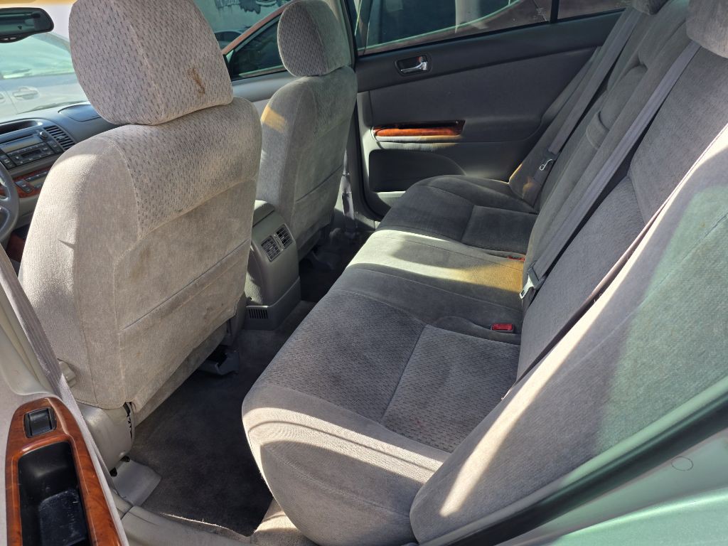 2002 Toyota Camry Image 10