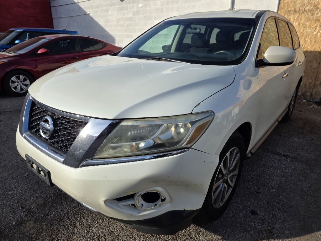 2015 Nissan Pathfinder Image 1