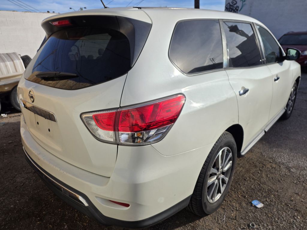 2015 Nissan Pathfinder Image 5