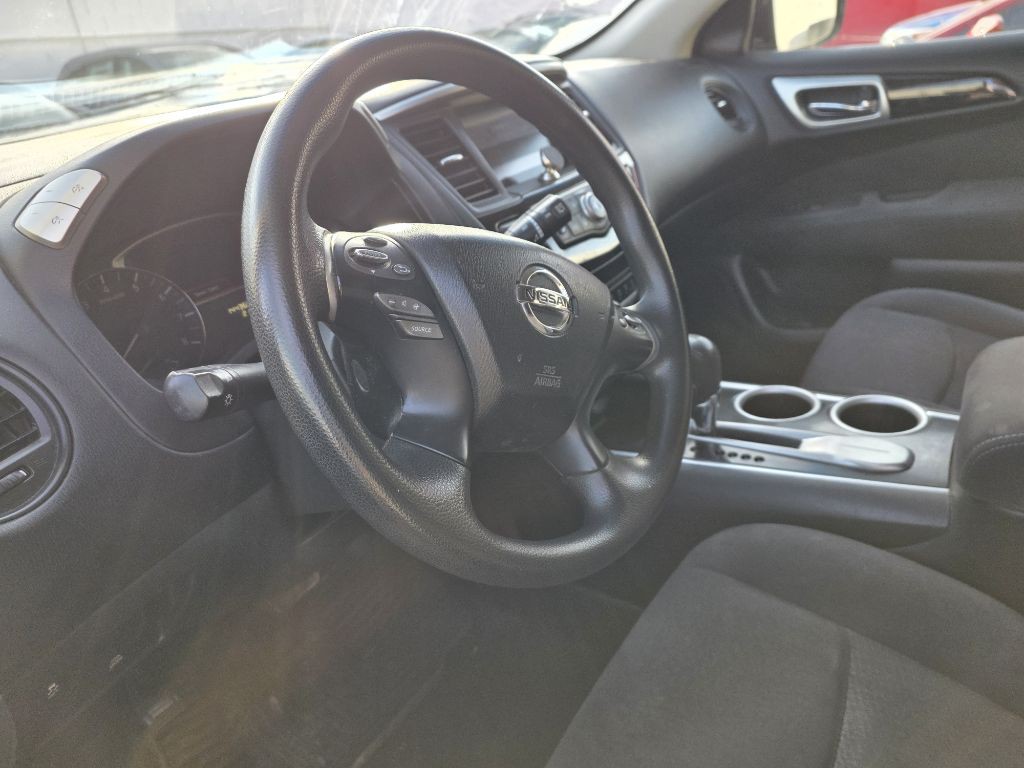 2015 Nissan Pathfinder Image 11