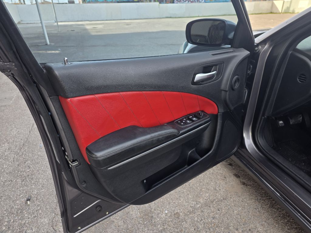 2015 Dodge Charger Image 14