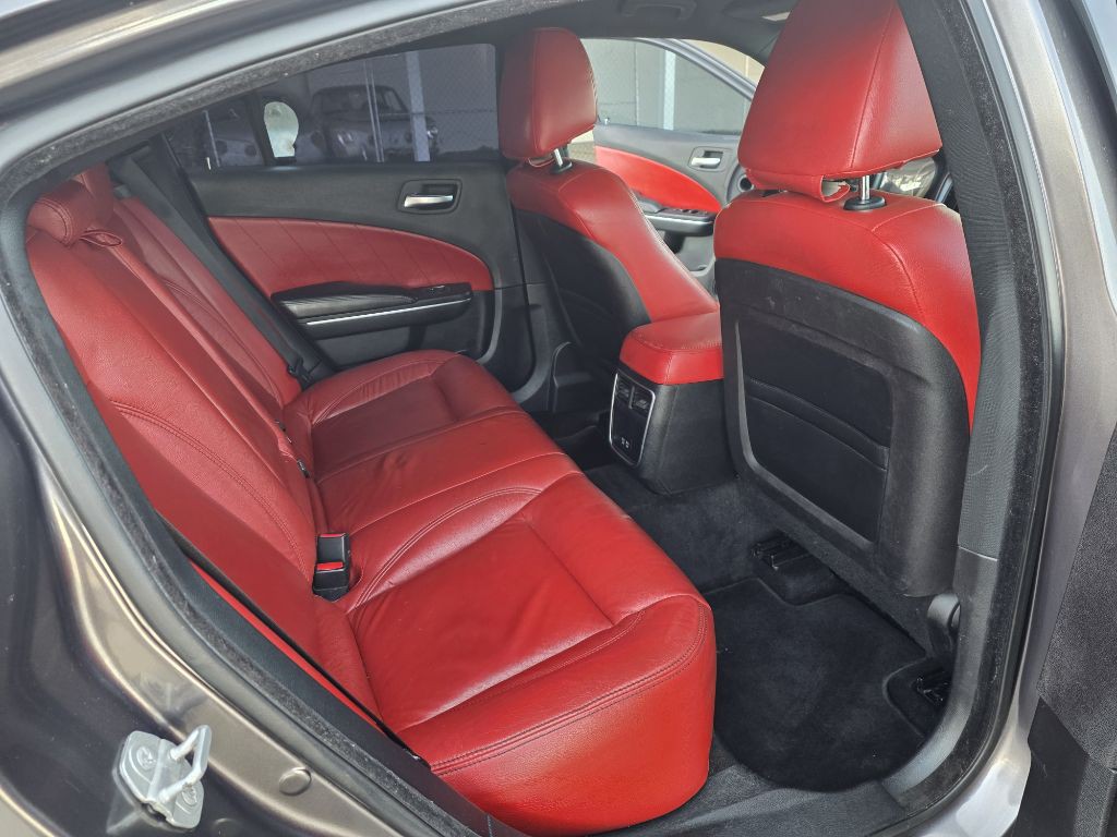 2015 Dodge Charger Image 15