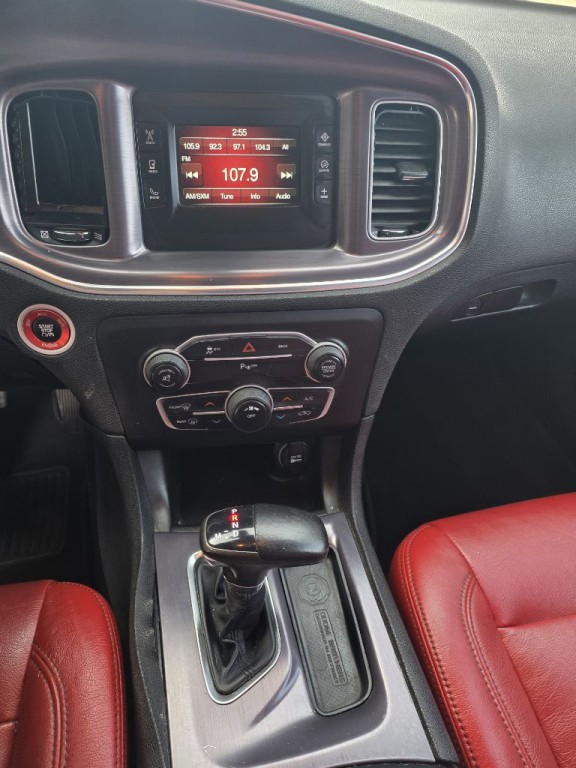 2015 Dodge Charger Image 16