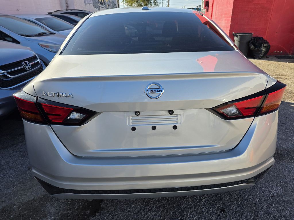 2020 Nissan Altima Image 6