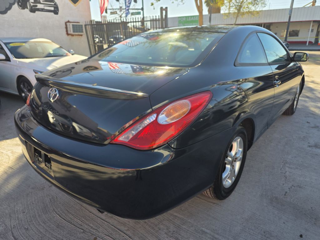 2005 Toyota Camry Image 2