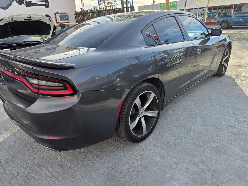 2017 Dodge Charger Image 8