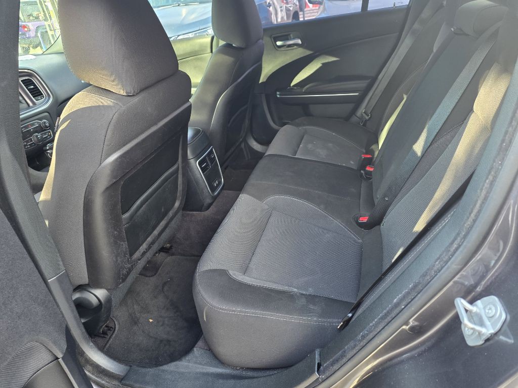 2017 Dodge Charger Image 12