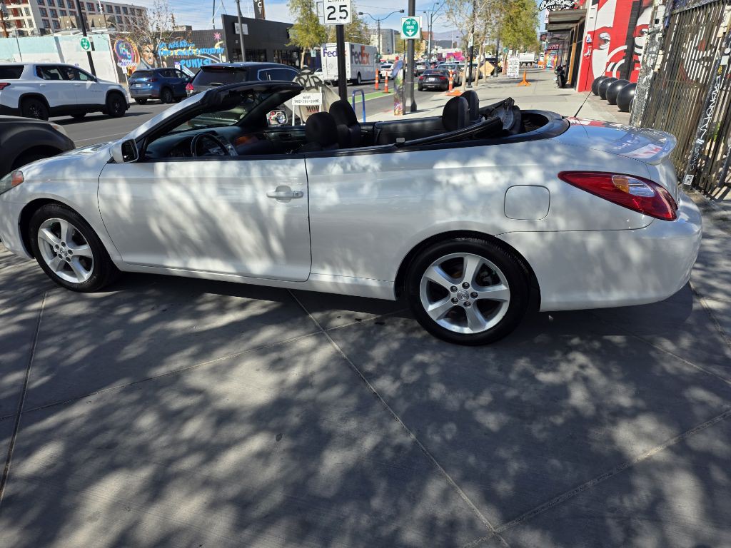 2006 Toyota Camry Image 2