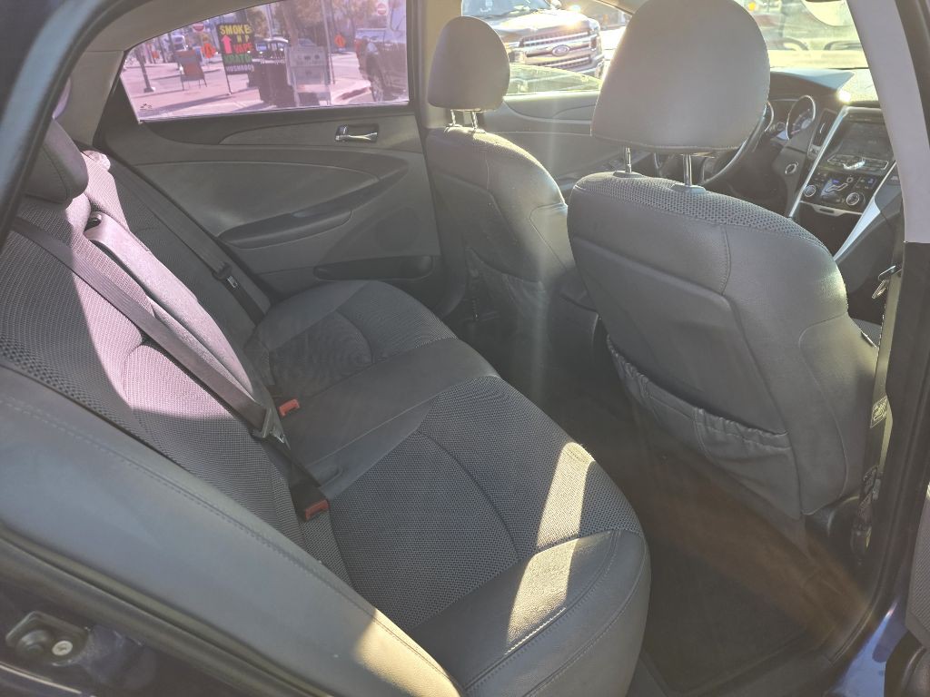 2011 Hyundai Sonata Image 13