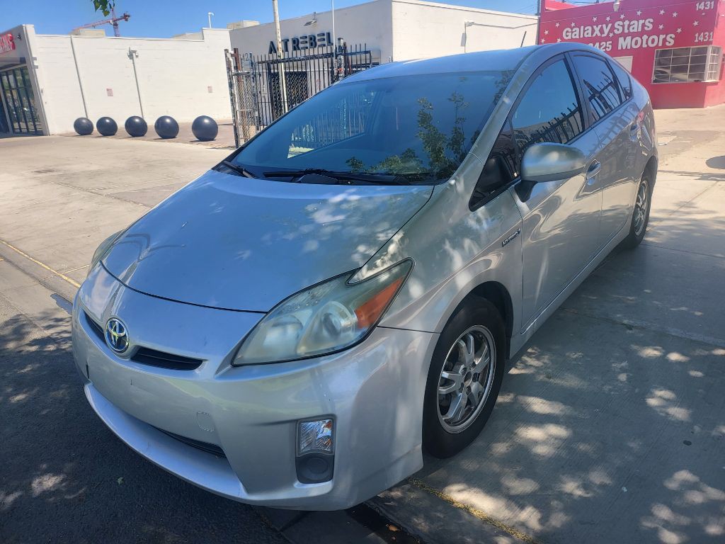 2011 Toyota Prius Image 2