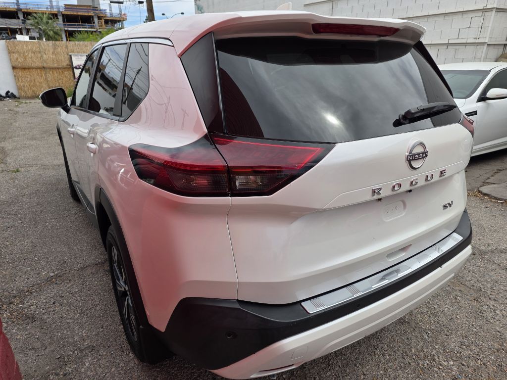 2023 Nissan Rogue Image 3
