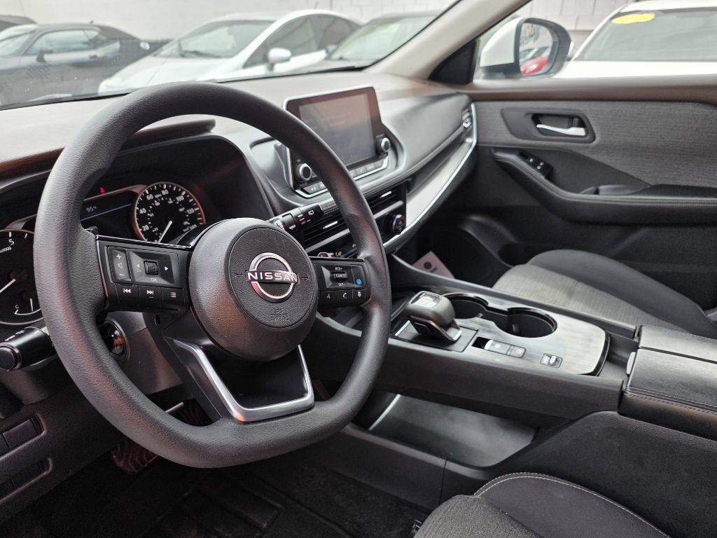 2023 Nissan Rogue Image 9