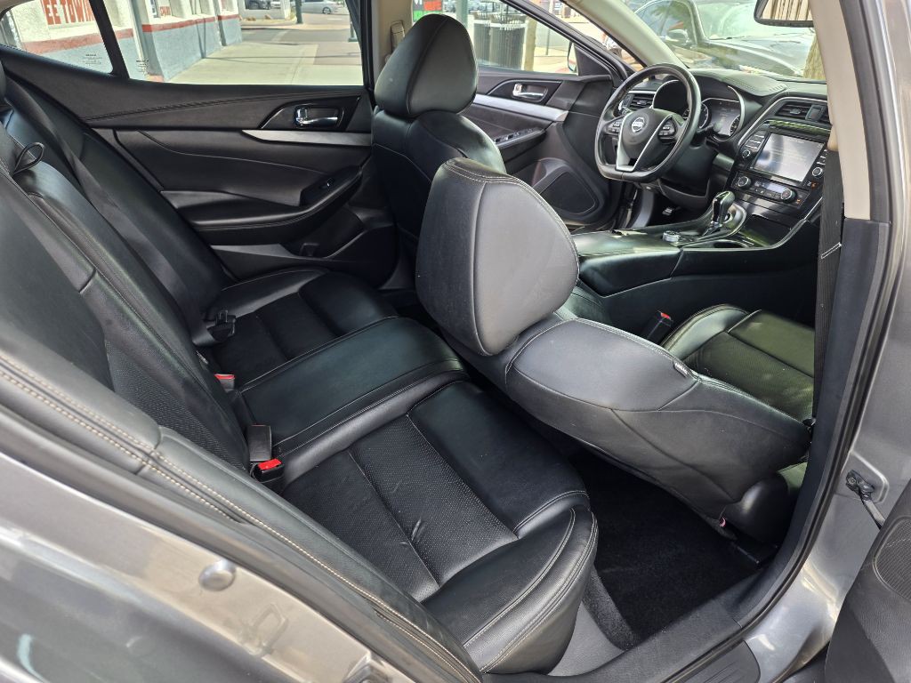 2018 Nissan Maxima Image 14