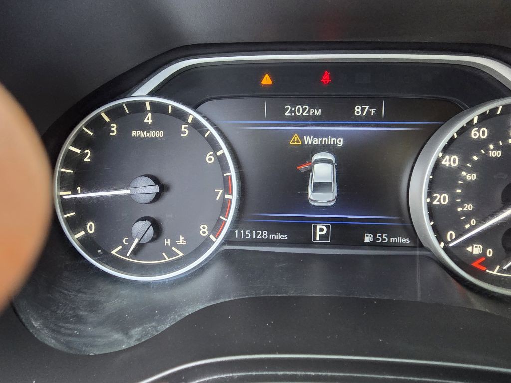 2018 Nissan Maxima Image 16