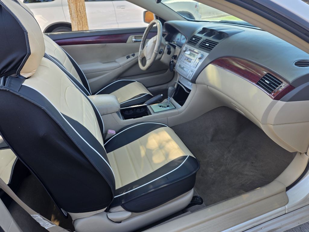2005 Toyota Camry Image 9