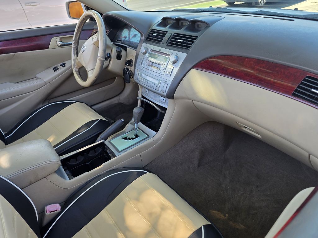 2005 Toyota Camry Image 16