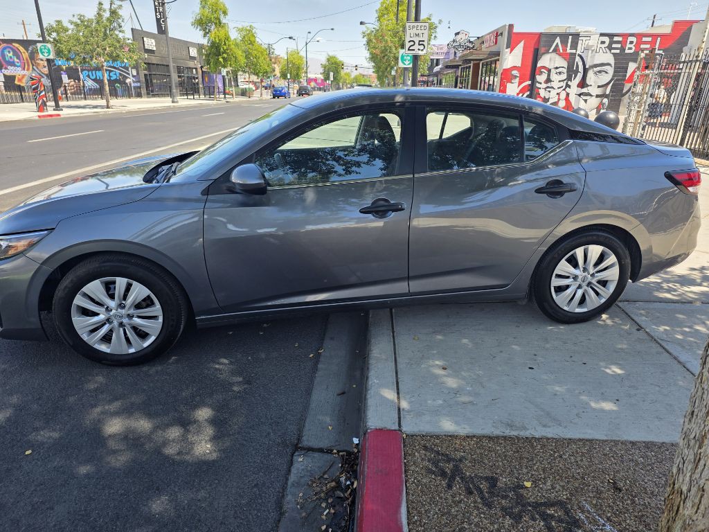 2025 Nissan Sentra Image 7