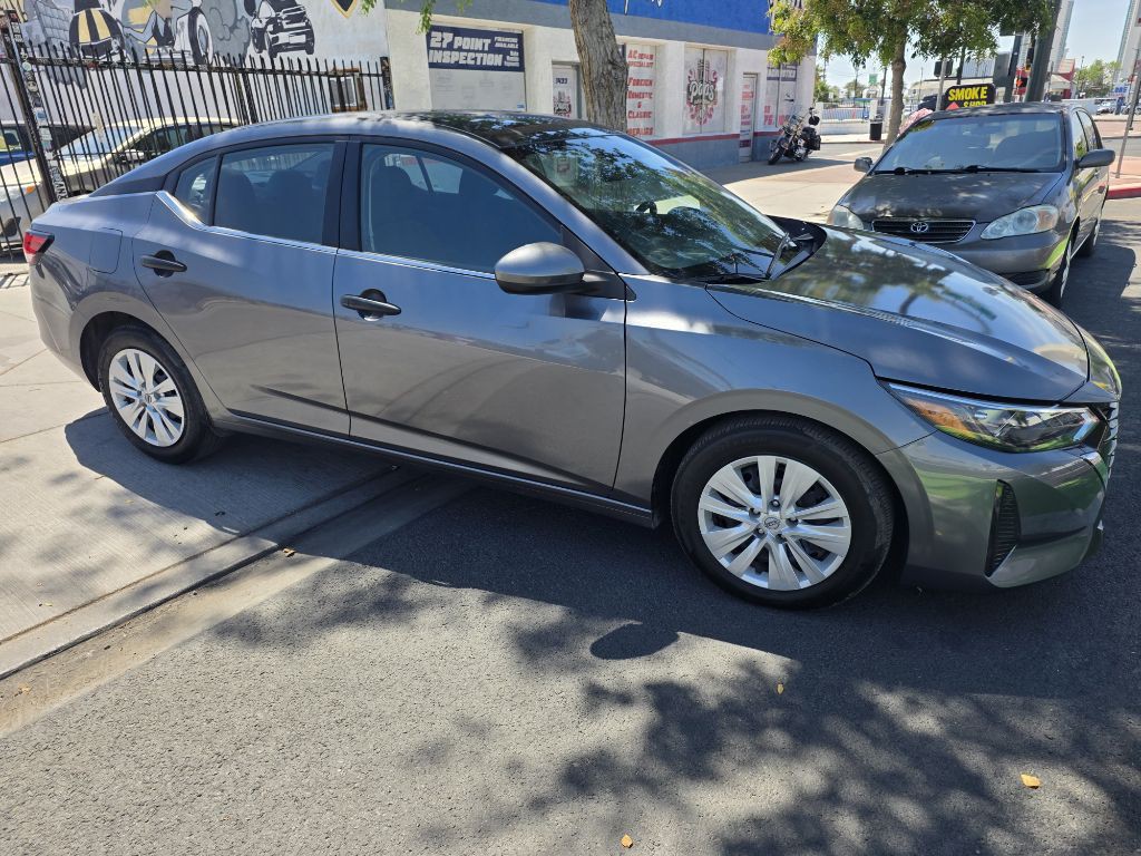 2025 Nissan Sentra Image 9