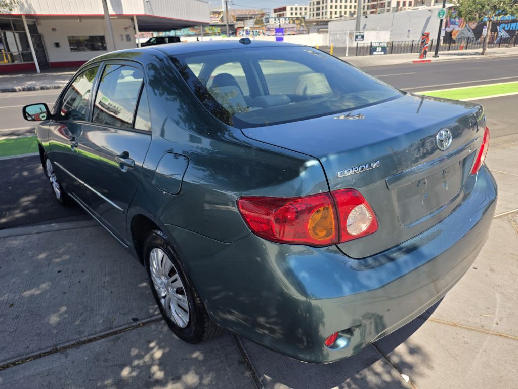 2010 Toyota Corolla Image 3