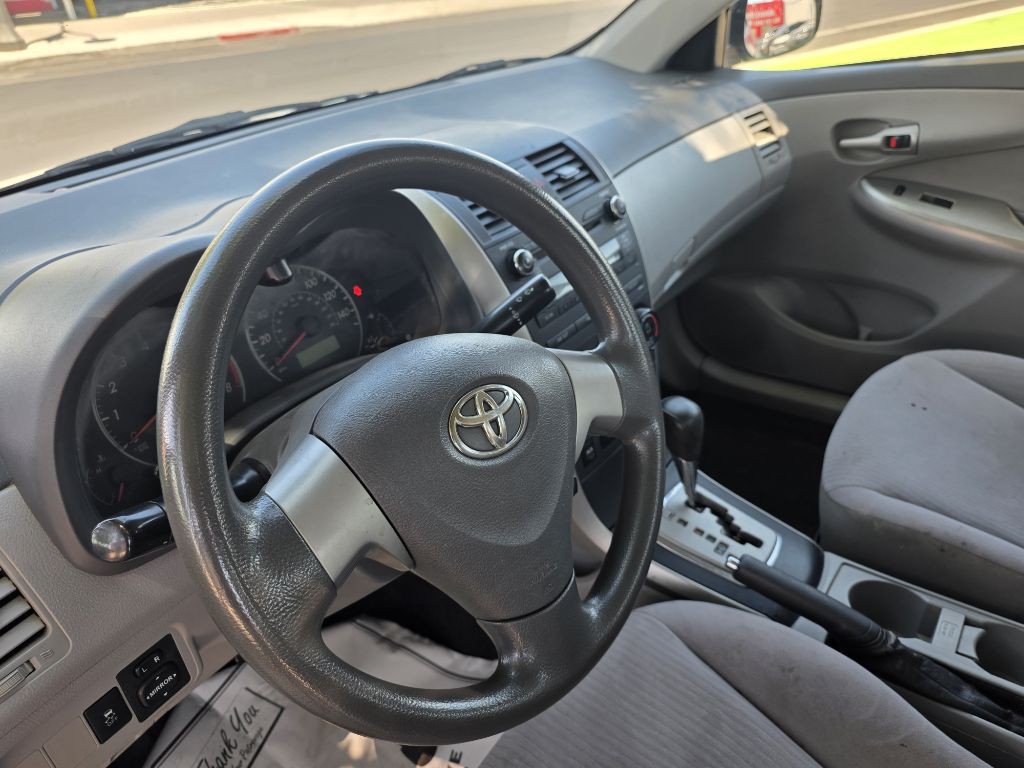 2010 Toyota Corolla Image 11