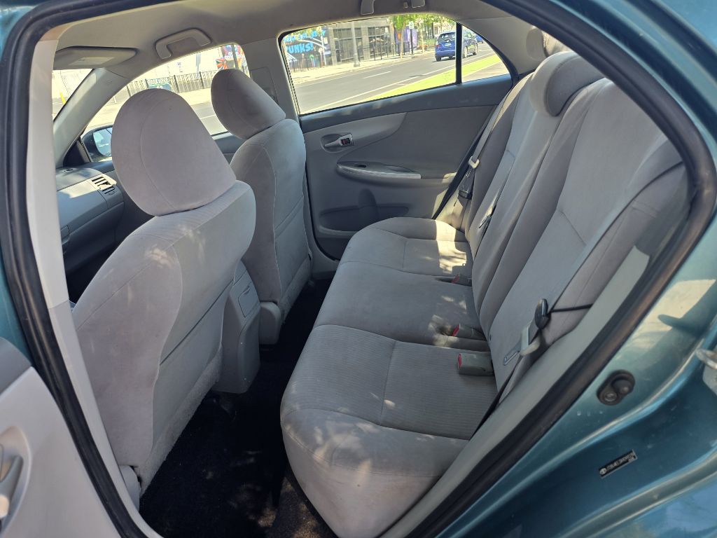 2010 Toyota Corolla Image 13