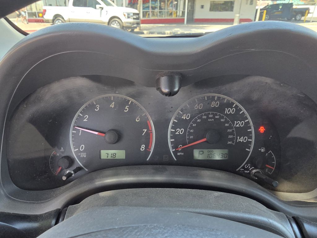 2010 Toyota Corolla Image 14