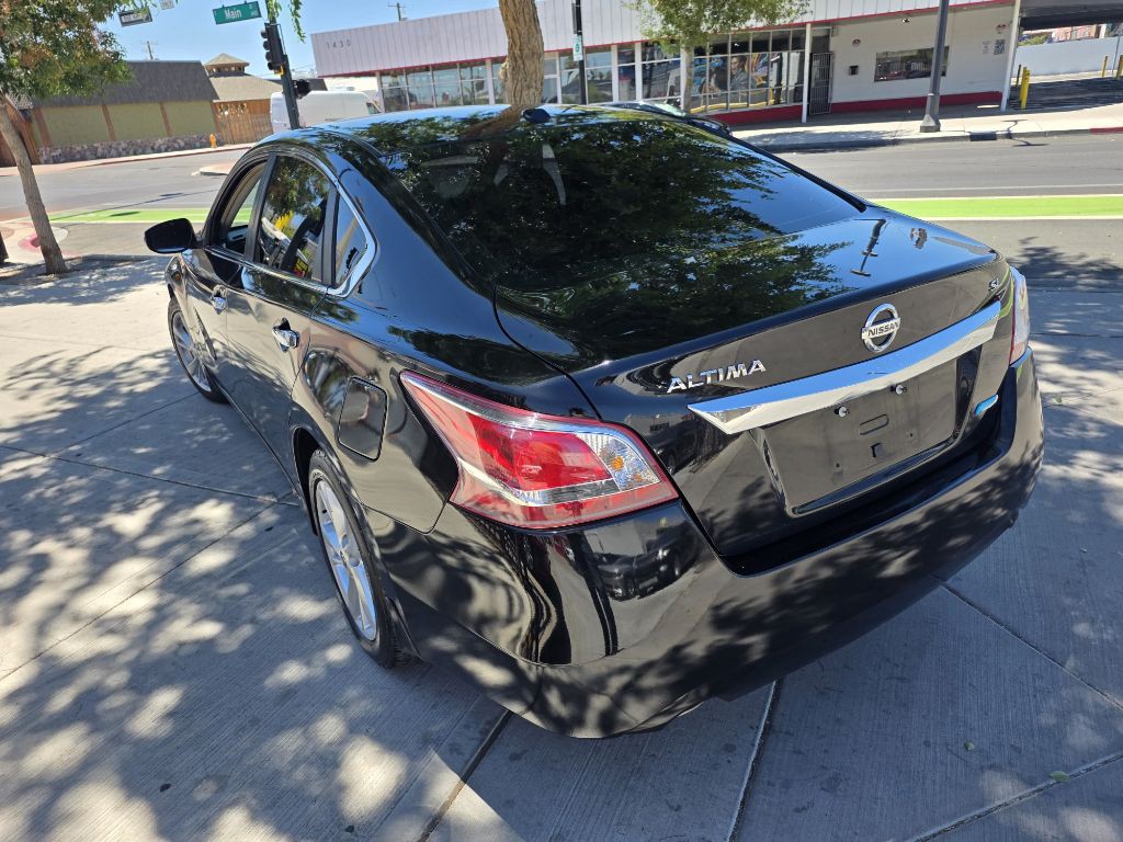 2013 Nissan Altima Image 2