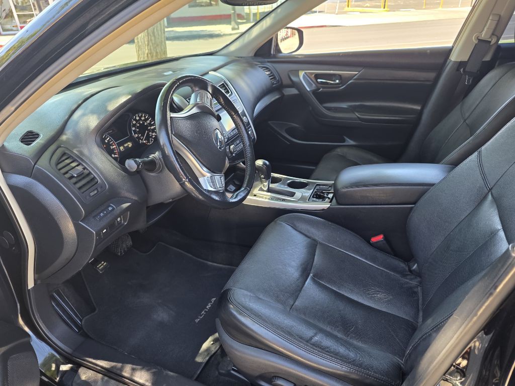 2013 Nissan Altima Image 8